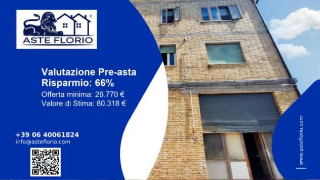 locale commerciale in vendita a Comunanza