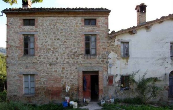 casa indipendente in vendita a Comunanza