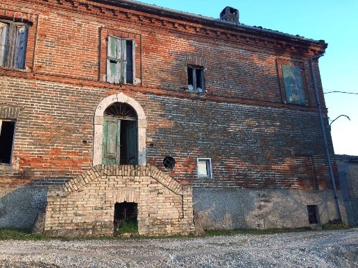 casa indipendente in vendita a Comunanza