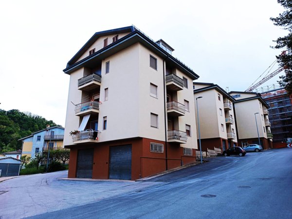 appartamento in vendita a Comunanza