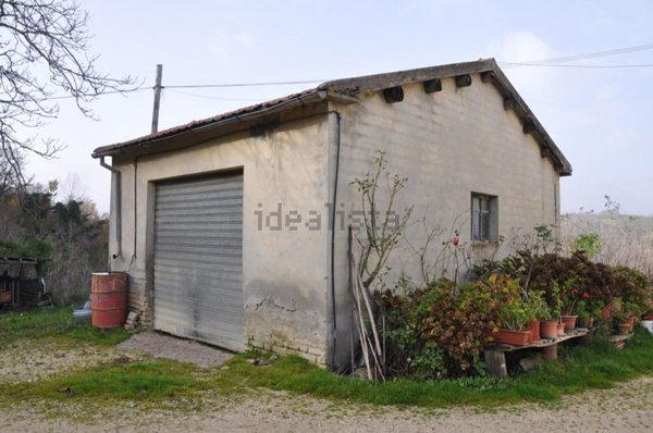 casale in vendita a Comunanza in zona Illice