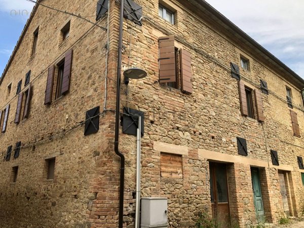 casale in vendita a Comunanza in zona Casale