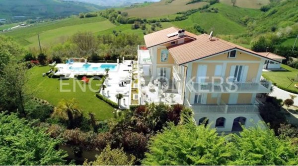 casa indipendente in vendita a Cossignano