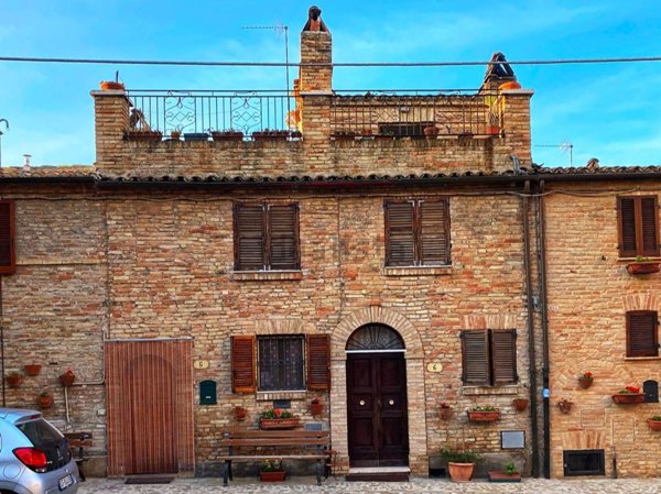 casa indipendente in vendita a Cossignano
