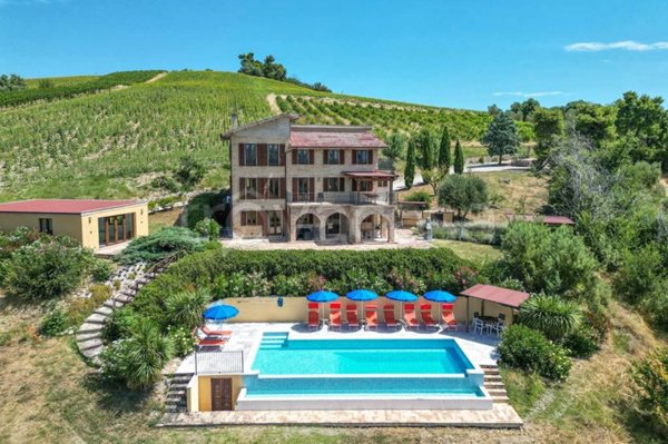 casa indipendente in vendita a Cossignano