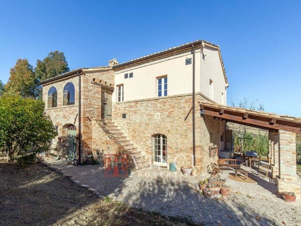 casa indipendente in vendita a Cossignano