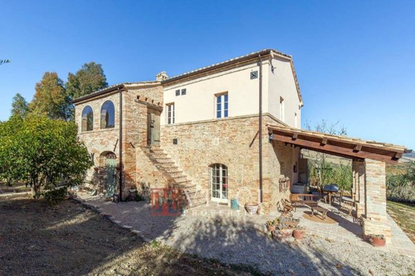 casa indipendente in vendita a Cossignano