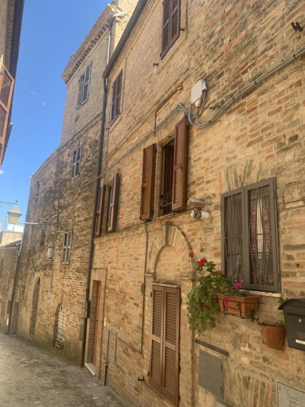 casa indipendente in vendita a Cossignano
