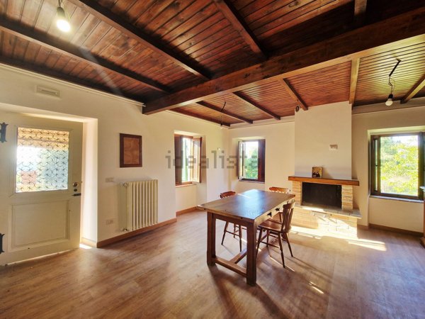 casale in vendita a Cossignano