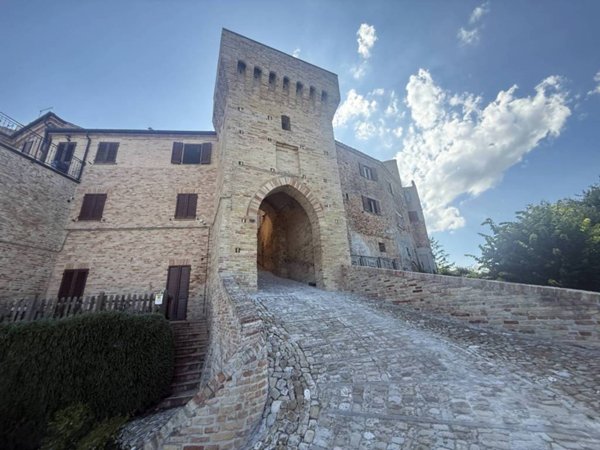 casa indipendente in vendita a Cossignano