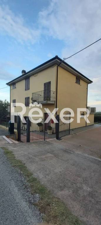 casa indipendente in vendita a Cossignano