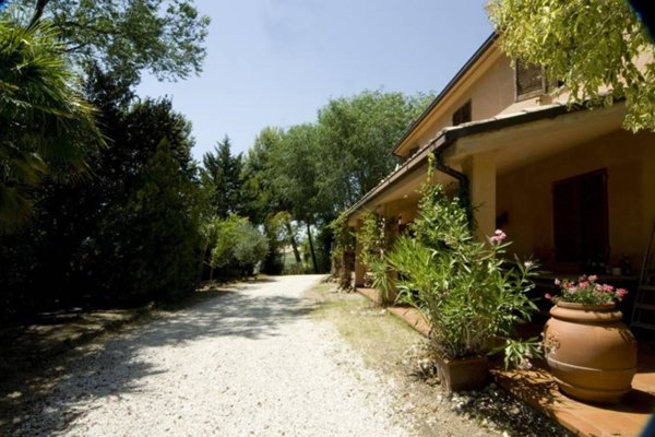 casa indipendente in vendita a Cossignano