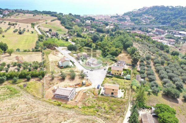 terreno edificabile in vendita a Cupra Marittima