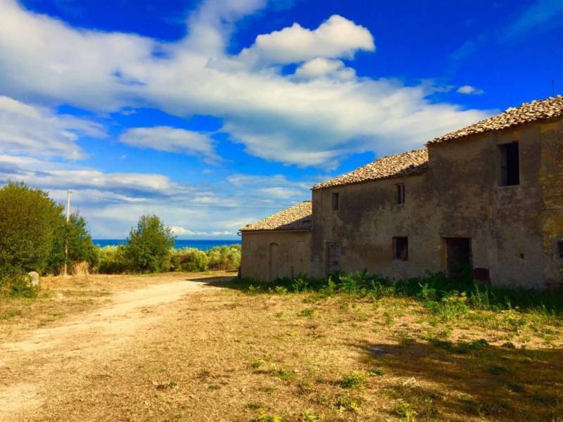 casa indipendente in vendita a Cupra Marittima