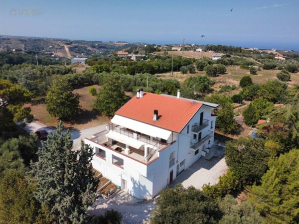 casa indipendente in vendita a Cupra Marittima