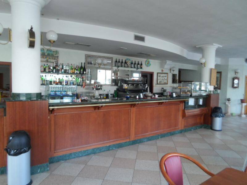 negozio in vendita a Cupra Marittima