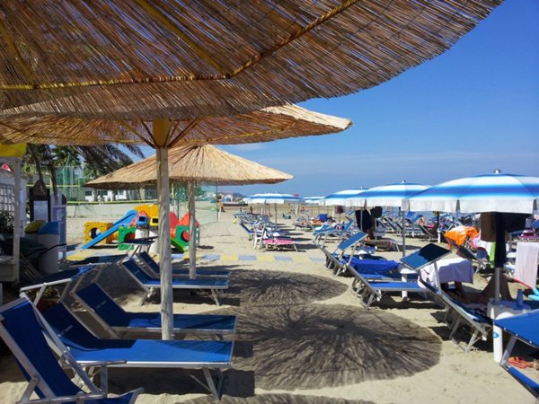 negozio in vendita a Cupra Marittima