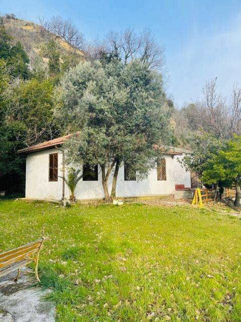 casa indipendente in vendita a Cupra Marittima