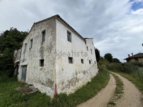 casale in vendita a Cupra Marittima