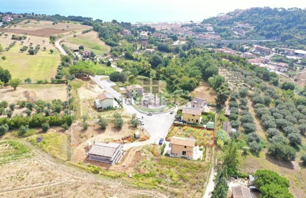 casa indipendente in vendita a Cupra Marittima