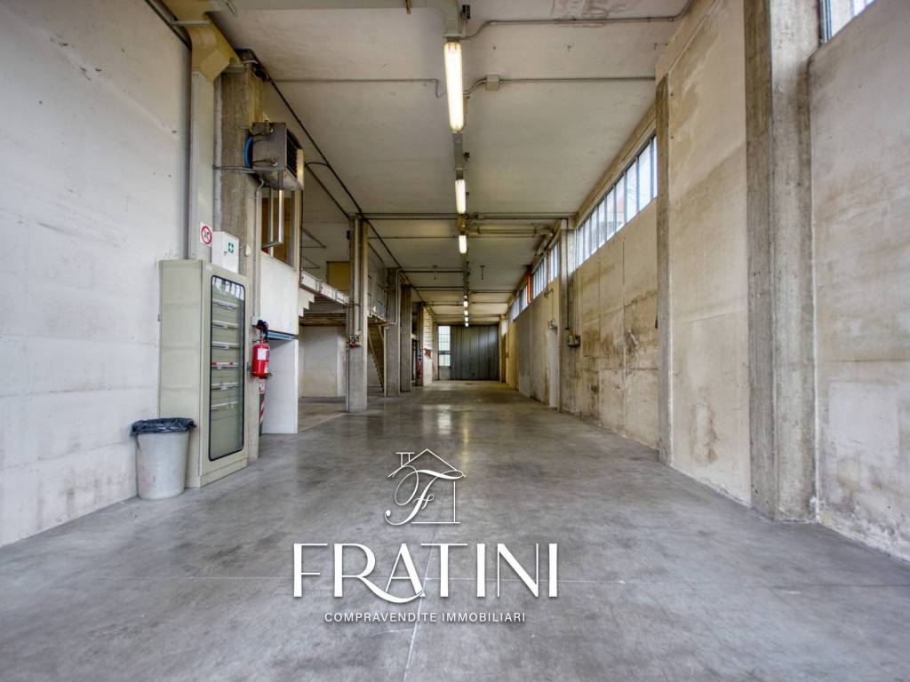 locale commerciale in vendita a Cupra Marittima