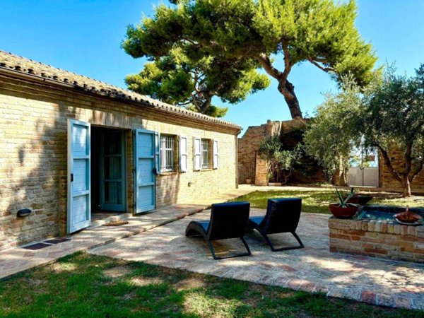 casa indipendente in vendita a Cupra Marittima