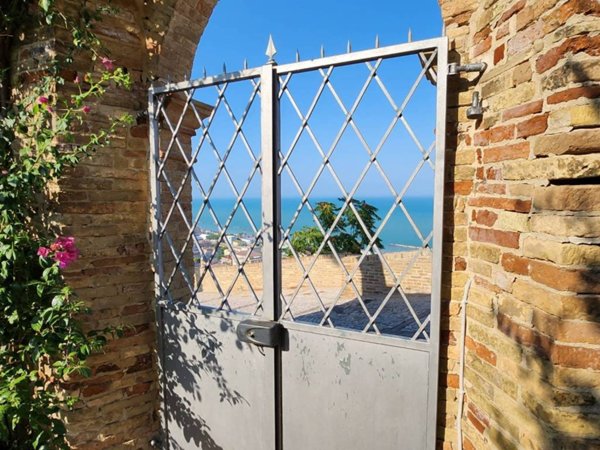 casa indipendente in vendita a Cupra Marittima