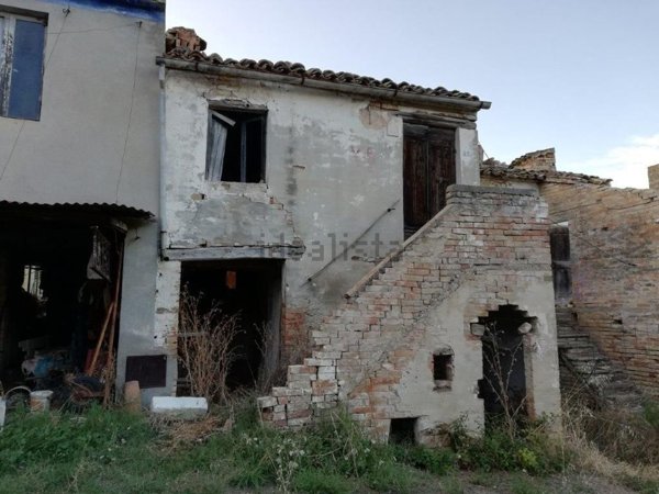 casale in vendita a Cupra Marittima