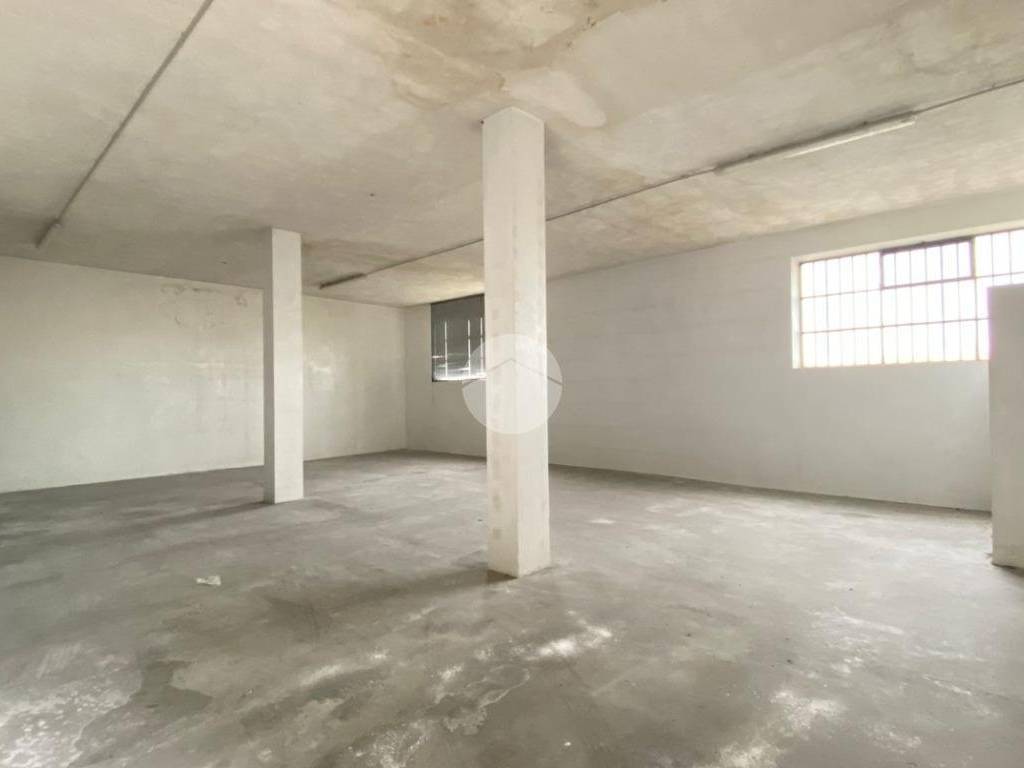 locale commerciale in vendita a Cupra Marittima