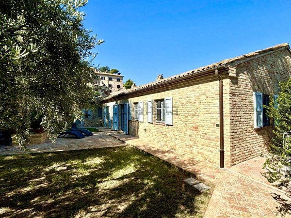 casa indipendente in vendita a Cupra Marittima