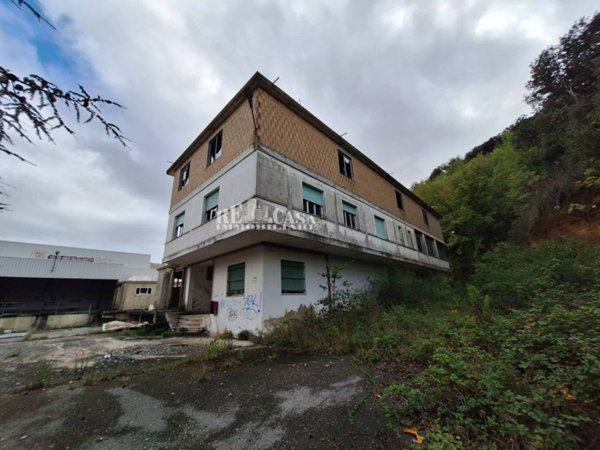 locale commerciale in vendita a Cupra Marittima