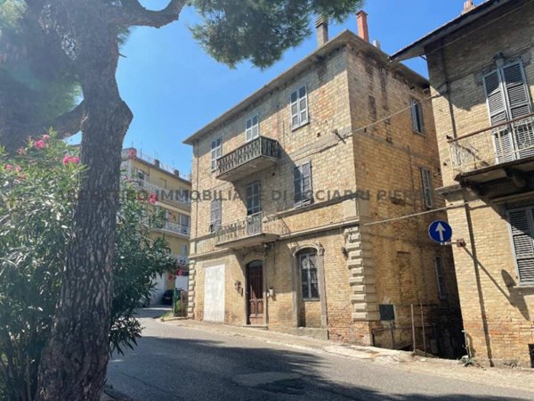 casa indipendente in vendita a Cupra Marittima
