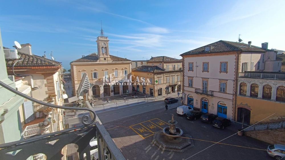 negozio in vendita a Cupra Marittima