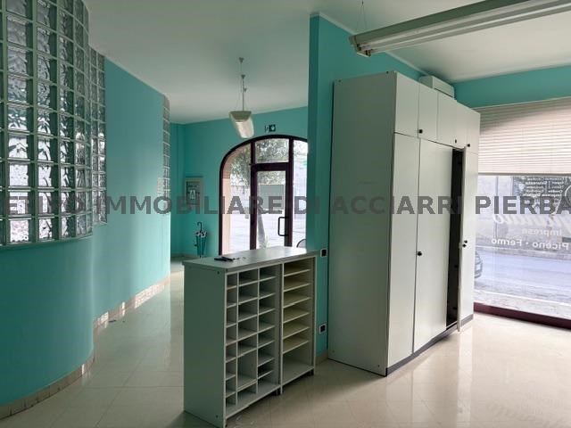 ufficio in vendita a Cupra Marittima