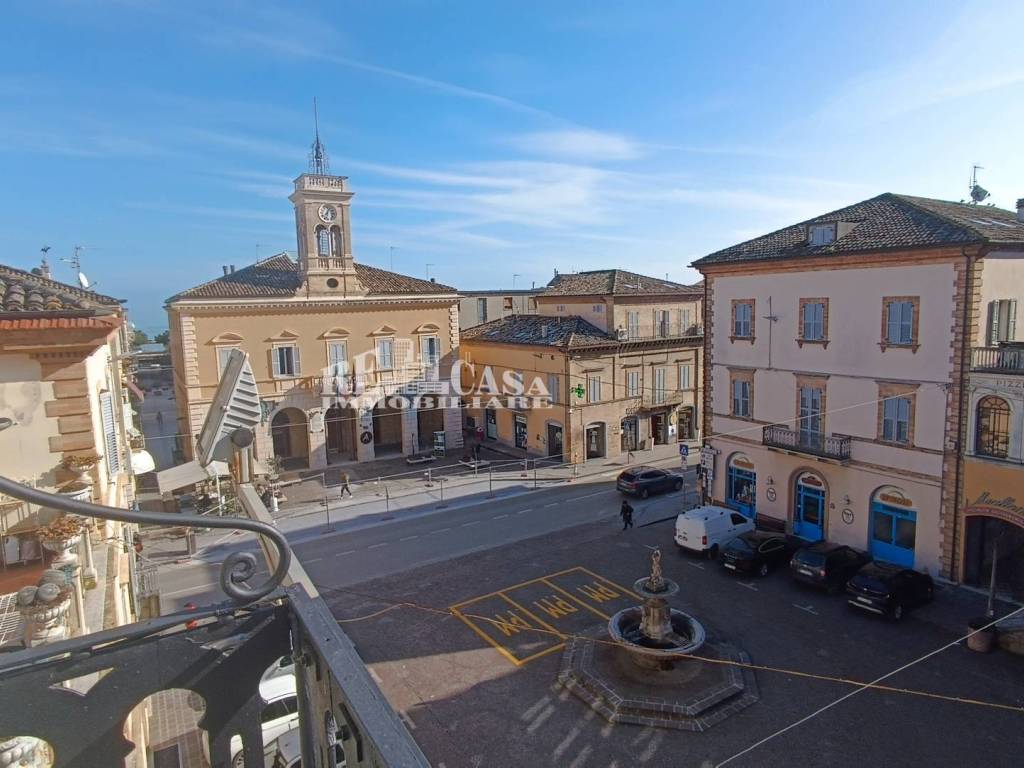 negozio in vendita a Cupra Marittima