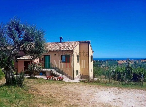 casale in vendita a Cupra Marittima