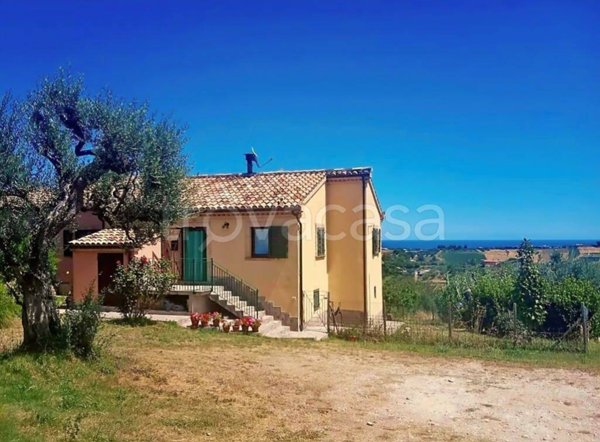 casa indipendente in vendita a Cupra Marittima