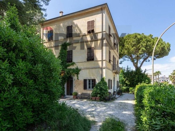 casa indipendente in vendita a Cupra Marittima