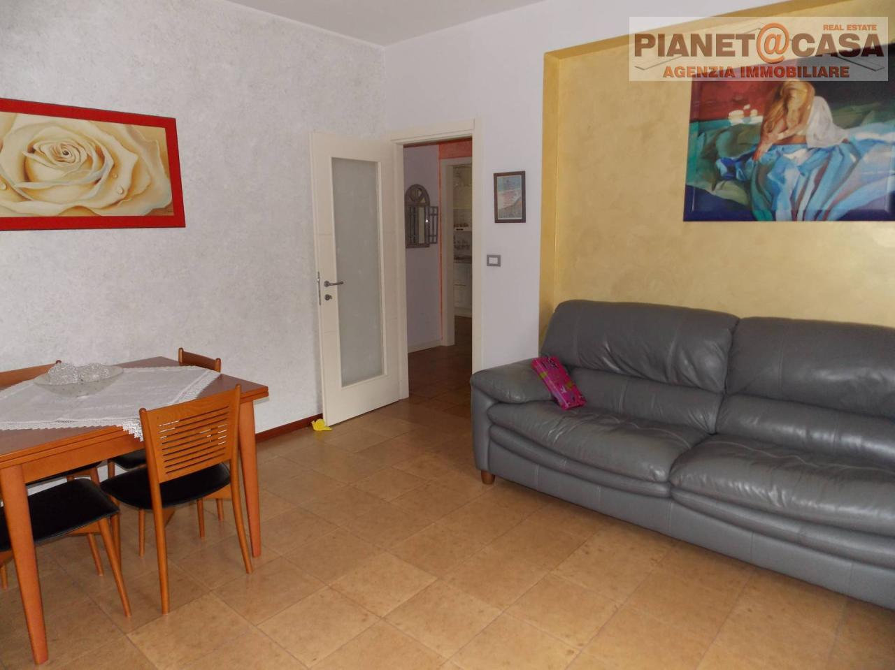 appartamento in vendita a Folignano in zona Piane di Morro