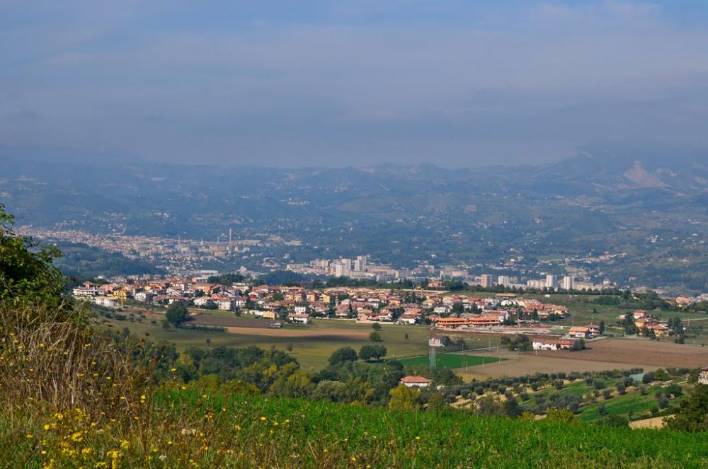 terreno edificabile in vendita a Folignano in zona Piane di Morro