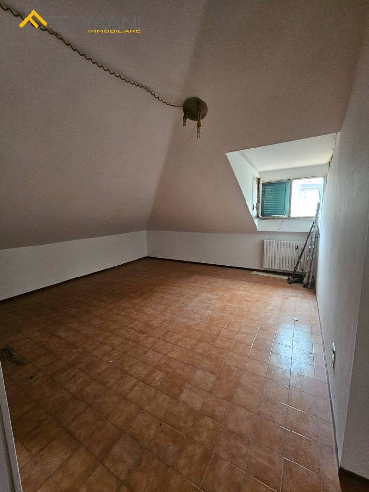 appartamento in vendita a Folignano in zona Villa Pigna