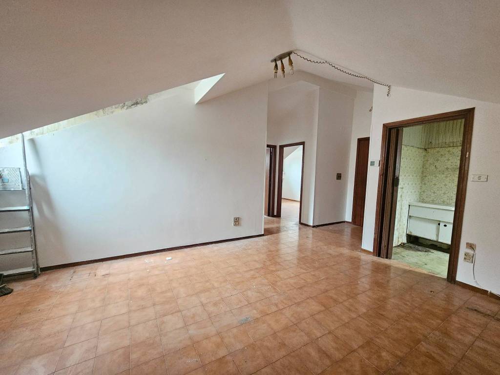 appartamento in vendita a Folignano in zona Villa Pigna