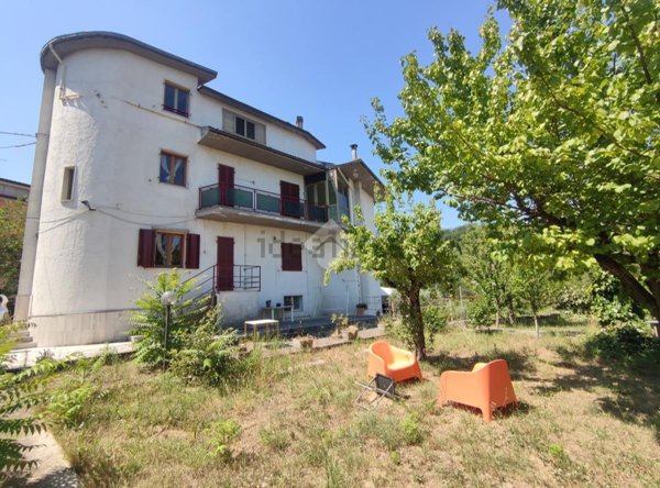 appartamento in vendita a Folignano in zona Case di Coccia