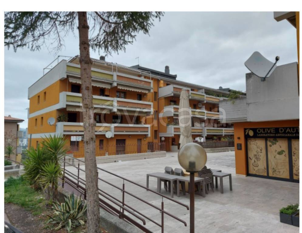 appartamento in vendita a Folignano in zona Villa Pigna
