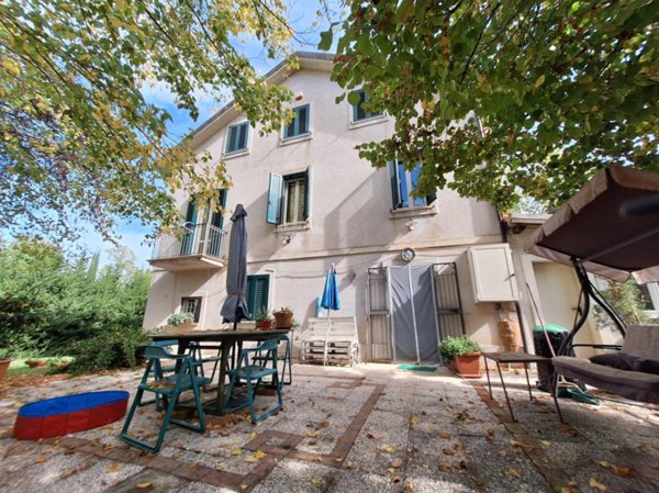 casa indipendente in vendita a Folignano in zona Piane di Morro