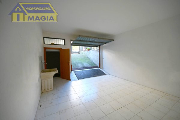 casa indipendente in vendita a Folignano in zona Villa Pigna