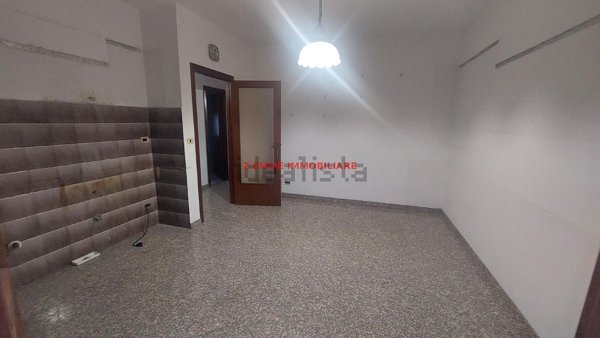 casa indipendente in vendita a Folignano