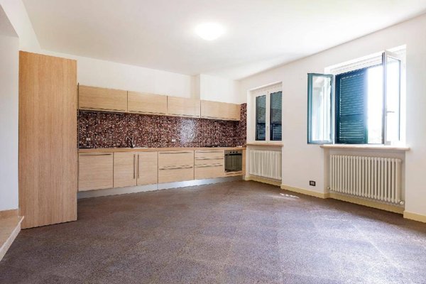 appartamento in vendita a Folignano in zona Piane di Morro