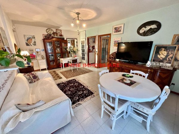 appartamento in vendita a Folignano in zona Villa Pigna