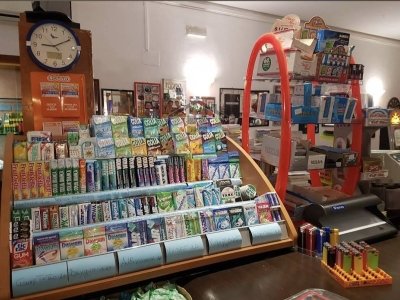 negozio in vendita a Folignano in zona Case di Coccia